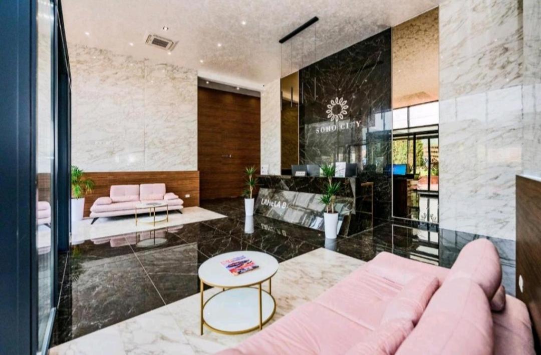Rent Apartment Lux Soho City Bar Exterior photo